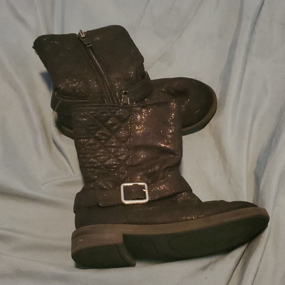 Boots - Picture 2 of 2